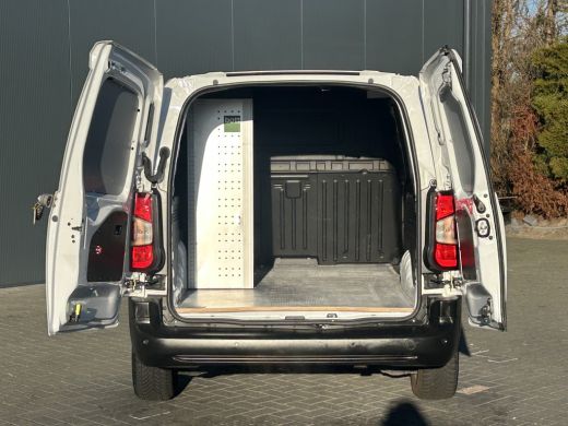 Opel Combo 1.5D 131 PK / L2H1 / 1e EIG. / AUTOMAAT / INRICHTING / 94.766 KM !! / AIRCO / CRUISE / NAVI / APP... ActivLease financial lease