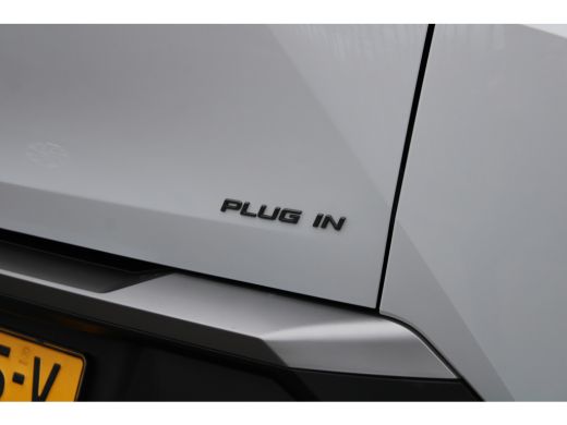 Peugeot 3008 1.6 plug-in Hybrid 195 GT Exclusive | Automaat | Panorama/schuifdak | Lederen bekleding | Focal |... ActivLease financial lease