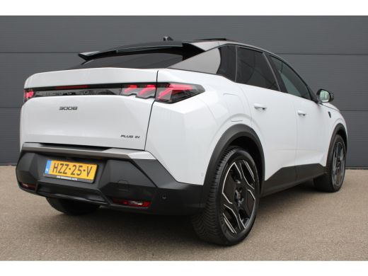 Peugeot 3008 1.6 plug-in Hybrid 195 GT Exclusive | Automaat | Panorama/schuifdak | Lederen bekleding | Focal |... ActivLease financial lease