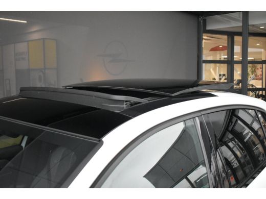 Peugeot 308 1.2 Hybrid 136 e-DCS6 GT | Schuif-/Kanteldak | Adaptive Cruise | Achteruitrijcamera | Navigatie |... ActivLease financial lease