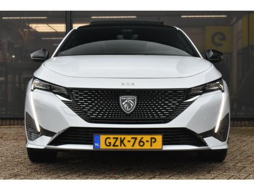 Peugeot 308 1.2 Hybrid 136 e-DCS6 GT | Schuif-/Kanteldak | Adaptive Cruise | Achteruitrijcamera | Navigatie |... ActivLease financial lease