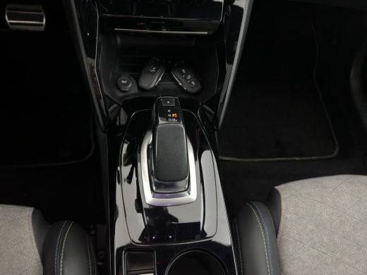 Peugeot e-208 EV GT 350 50 kWh [ 3-Fase ] {SOH-100%} (INCL-BTW) *PANO | FULL-LED | DIGI-COCKPIT | BLINDSPOT | C... ActivLease financial lease