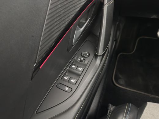 Peugeot e-208 EV GT 350 50 kWh [ 3-Fase ] {SOH-100%} (INCL-BTW) *PANO | FULL-LED | DIGI-COCKPIT | BLINDSPOT | C... ActivLease financial lease