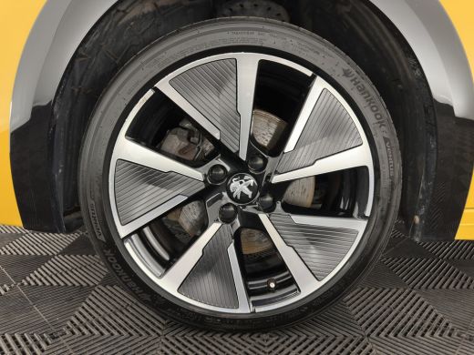 Peugeot e-208 EV GT 350 50 kWh [ 3-Fase ] {SOH-100%} (INCL-BTW) *PANO | FULL-LED | DIGI-COCKPIT | BLINDSPOT | C... ActivLease financial lease