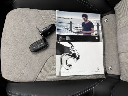 Peugeot e-208 EV GT 350 50 kWh [ 3-Fase ] {SOH-100%} (INCL-BTW) *PANO | FULL-LED | DIGI-COCKPIT | BLINDSPOT | C... ActivLease financial lease