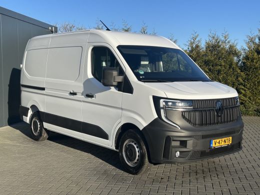 Renault Master 2.0 DCi 130 PK / L2H2 / NIEUW !! BPM VRIJ/ AIRCO / CRUISE / NAVI / APPLE CARPLAY / 3-ZITS / PDC ActivLease financial lease