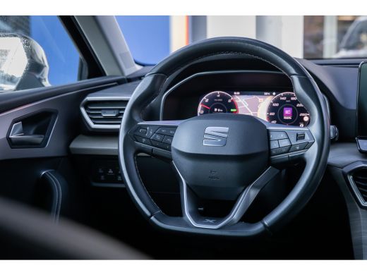 Seat Leon 1.4 TSI eHybrid PHEV Xcellence | Camera | Cruise adaptief | Stoel+stuur verwarming | LED | Keyles... ActivLease financial lease