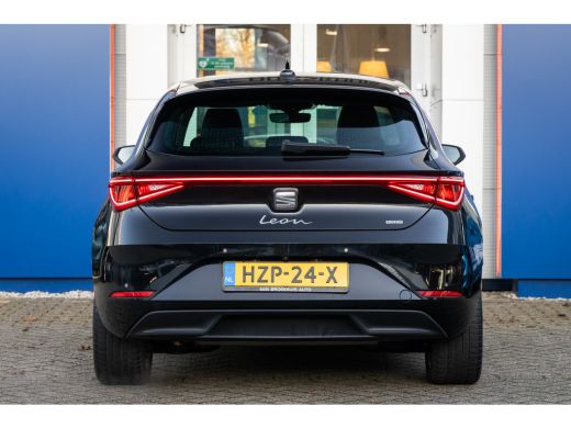 Seat Leon 1.4 TSI eHybrid PHEV Xcellence | Camera | Cruise adaptief | Stoel+stuur verwarming | LED | Keyles... ActivLease financial lease