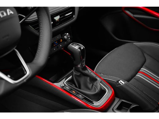 Skoda Fabia Monte Carlo | Achteruitrijcamera | Cruise control met speedlimiter | Driver Activity Assistant, v... ActivLease financial lease