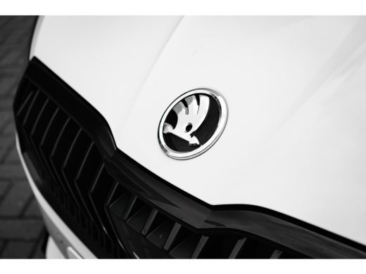 Skoda Fabia Monte Carlo | Achteruitrijcamera | Cruise control met speedlimiter | Driver Activity Assistant, v... ActivLease financial lease