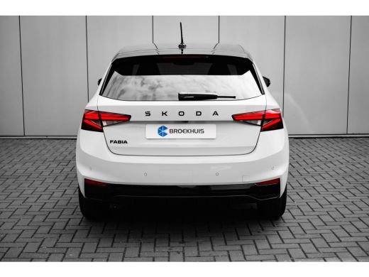 Skoda Fabia Monte Carlo | Achteruitrijcamera | Cruise control met speedlimiter | Driver Activity Assistant, v... ActivLease financial lease