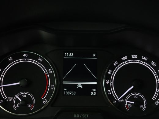 Skoda Kamiq 1.0 TSI Sport | Automaat | Carplay | Sportstoelen | DAB | Climate control | Parkeerhulp | Cruise ... ActivLease financial lease