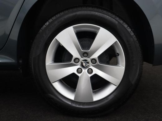 Skoda Kamiq 1.0 TSI Sport | Automaat | Carplay | Sportstoelen | DAB | Climate control | Parkeerhulp | Cruise ... ActivLease financial lease