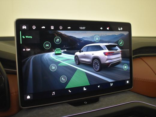 Skoda Kodiaq 1.5 TSI MHEV Sportline Business 7p 150pk | Trekhaak | Panorama dak | 7 persoons | Lederen bekledi... ActivLease financial lease