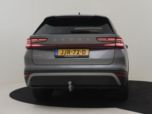 Skoda Kodiaq 1.5 TSI MHEV Sportline Business 7p 150pk | Trekhaak | Panorama dak | 7 persoons | Lederen bekledi... ActivLease financial lease
