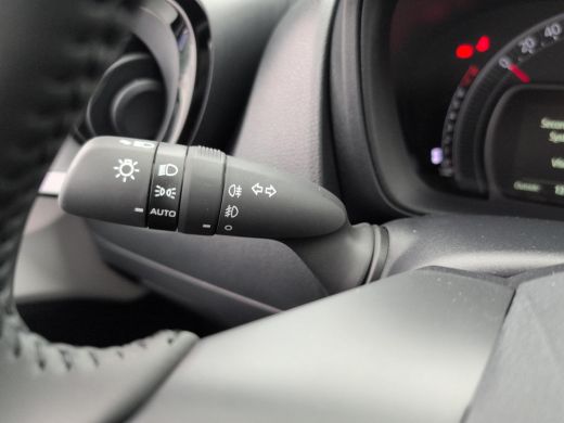 Toyota Aygo 1.0 VVT-i MT Pulse | Apple CarPlay/Android auto | Achteruitrijcamera | Climate control ActivLease financial lease