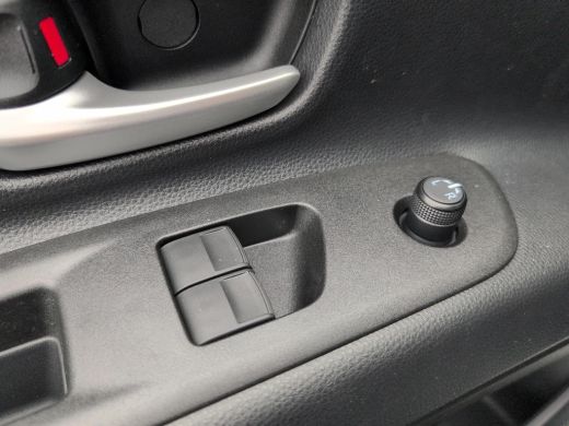 Toyota Aygo 1.0 VVT-i MT Pulse | Apple CarPlay/Android auto | Achteruitrijcamera | Climate control ActivLease financial lease