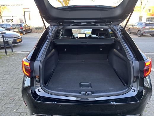 Toyota Corolla Touring Sports Hybrid 140 Dynamic ActivLease financial lease