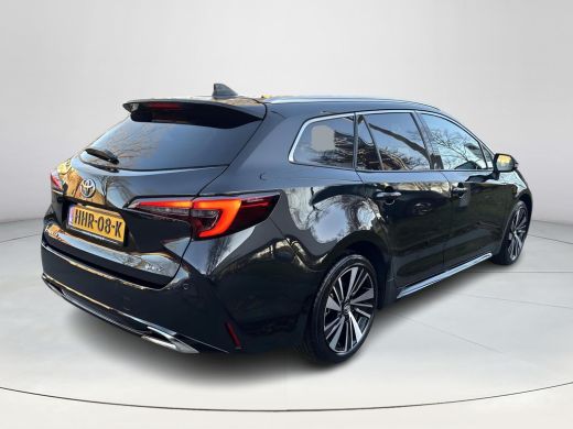 Toyota Corolla Touring Sports Hybrid 140 Dynamic ActivLease financial lease
