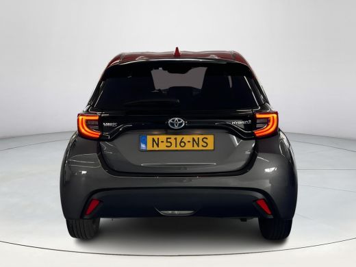 Toyota Yaris 1.5 Hybrid Tokyo Spirit Bi-tone ActivLease financial lease