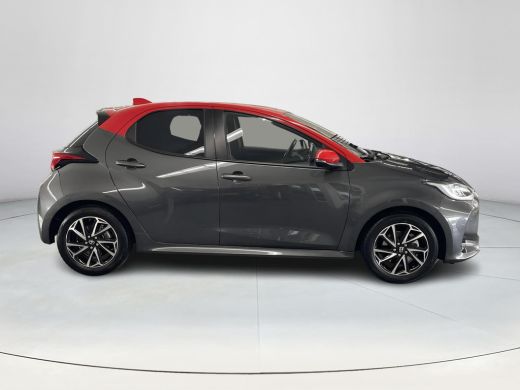 Toyota Yaris 1.5 Hybrid Tokyo Spirit Bi-tone ActivLease financial lease