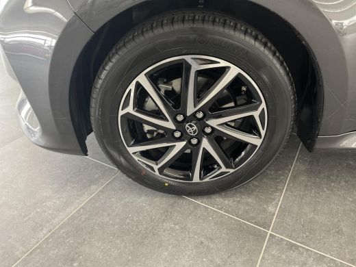 Toyota Yaris 1.5 Hybrid Tokyo Spirit Bi-tone ActivLease financial lease