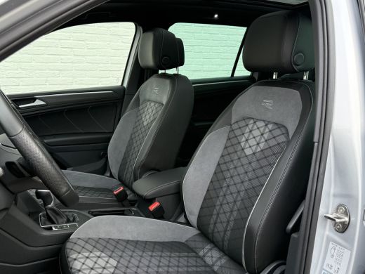 Volkswagen Tiguan 1.4 TSI eHybrid R-Line Bns | Pano | ACC | Matrix LED | Winter Pack | Camera ActivLease financial lease