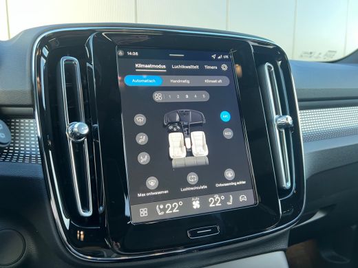 Volvo  EX40 Single Motor Extended Range Ultra Black Ed. 82 kWh | Panoramadak | 17% bijtelling | Harman/Kardon... ActivLease financial lease