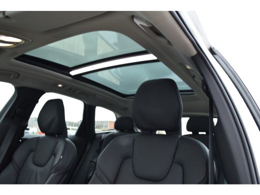 Volvo  XC60 2.0 T6 Plug-in hybrid AWD Plus Dark | BLIS | Trekhaak | Leder | 360cam | ActivLease financial lease