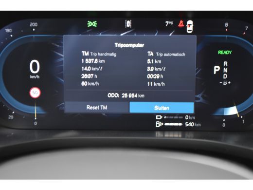 Volvo  XC60 2.0 T6 Plug-in hybrid AWD Plus Dark | BLIS | Trekhaak | Leder | 360cam | ActivLease financial lease