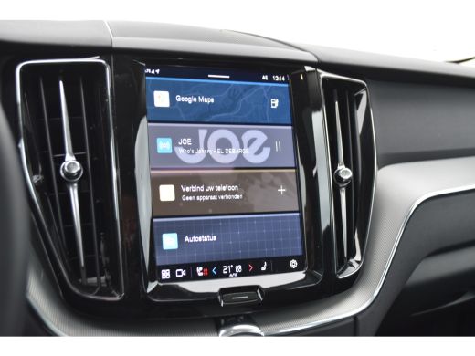 Volvo  XC60 2.0 T6 Plug-in hybrid AWD Plus Dark | BLIS | Trekhaak | Leder | 360cam | ActivLease financial lease