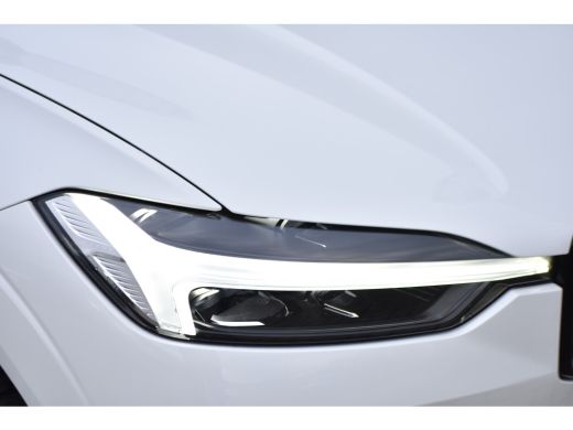 Volvo  XC60 2.0 T6 Plug-in hybrid AWD Plus Dark | BLIS | Trekhaak | Leder | 360cam | ActivLease financial lease