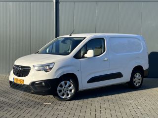 Opel Combo 1.5D 131 PK / L2H1 / 1e EIG. / AUTOMAAT / INRICHTING / 94.766 KM !! / AIRCO / CRUISE / NAVI / APP...