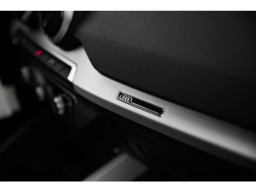 Audi Q2 35 TFSI S Edition | Carplay | Navigatie | Adaptieve Cruise Control ActivLease financial lease