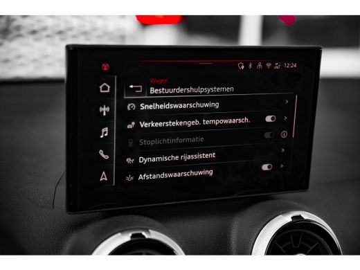Audi Q2 35 TFSI S Edition | Carplay | Navigatie | Adaptieve Cruise Control ActivLease financial lease