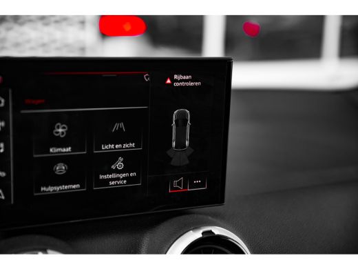 Audi Q2 35 TFSI S Edition | Carplay | Navigatie | Adaptieve Cruise Control ActivLease financial lease