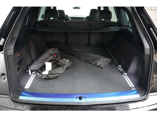Audi Q7 60 TFSI e quattro S line 490PK | Unieke km stand! | Trekhaak | Panorama dak | Supersport stoelen ... ActivLease financial lease