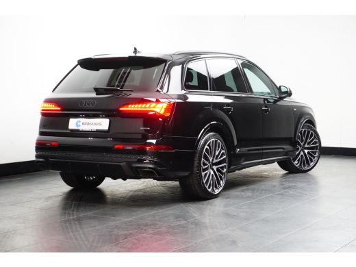 Audi Q7 60 TFSI e quattro S line 490PK | Unieke km stand! | Trekhaak | Panorama dak | Supersport stoelen ... ActivLease financial lease
