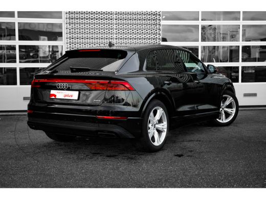 Audi Q8 55 TFSI e quattro Pro Line | Achterbank verstelbaar | Dodehoek detectie | Elektrisch glazen panor... ActivLease financial lease