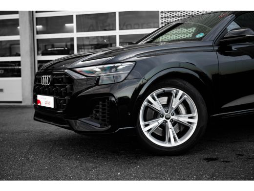 Audi Q8 55 TFSI e quattro Pro Line | Achterbank verstelbaar | Dodehoek detectie | Elektrisch glazen panor... ActivLease financial lease