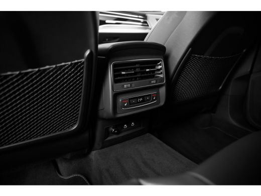 Audi Q8 55 TFSI e quattro Pro Line S | Achterbank verstelbaar | Achterbank verwarmd | Cruise control adap... ActivLease financial lease