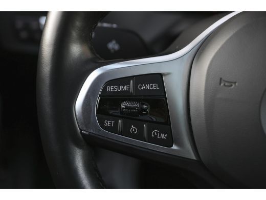 BMW 1 Serie 118i High Executive M Sport Automaat / Panoramadak / Sportstoelen / Achteruitrijcamera / Adaptiev... ActivLease financial lease