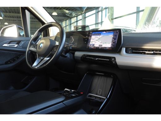 BMW 2 Serie 218i Automaat / Comfort Access / Adaptieve LED / Parking Assistant Plus / Head-Up / Live Cockpit ... ActivLease financial lease