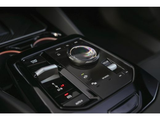 BMW i5 eDrive40 M Sport / Panoramadak / Bowers & Wilkins / Adaptieve LED / Comfort Access / Parking Assi... ActivLease financial lease