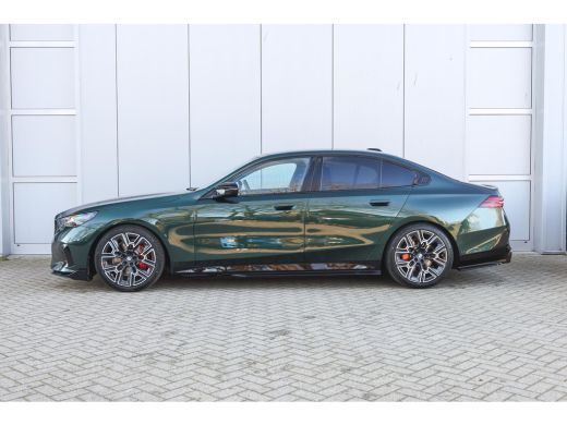 BMW i5 eDrive40 M Sport / Panoramadak / Bowers & Wilkins / Adaptieve LED / Comfort Access / Parking Assi... ActivLease financial lease