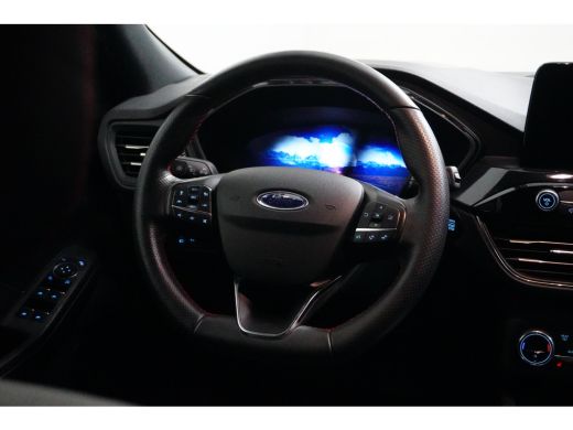 Ford Kuga Plug-In Hybrid ST-Line X | 100% dealer o.h. | 19'' | Adaptieve cruise | Head-up display | Winter-... ActivLease financial lease