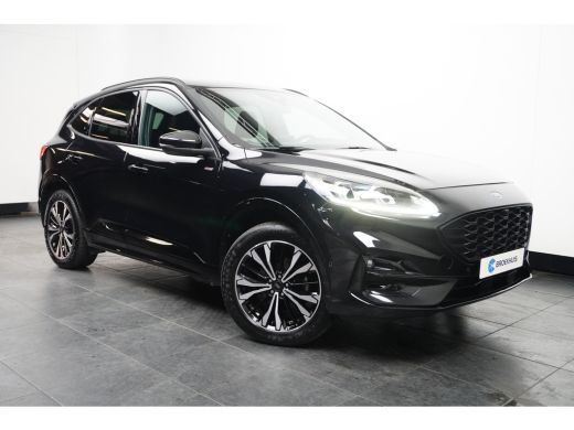 Ford Kuga Plug-In Hybrid ST-Line X | 100% dealer o.h. | 19'' | Adaptieve cruise | Head-up display | Winter-... ActivLease financial lease