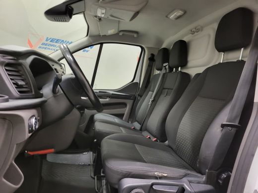 Ford Transit Custom 2.0TDCI 130pk L2/H1 2800kg Trekkracht Euro 6! ActivLease financial lease