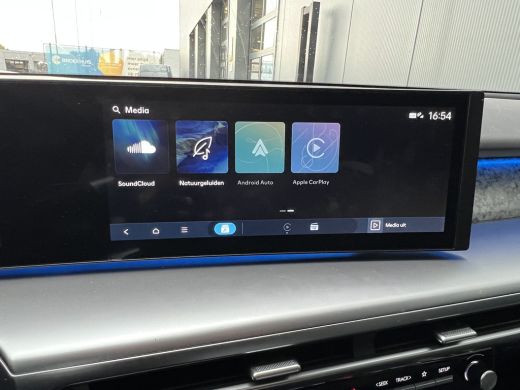 Hyundai IONIQ 9 9 Lounge AWD+ 7p. 110.3 kWh 429pk | Unieke Two Tone Wrap | Premium Audio | Adaptive cruise contro... ActivLease financial lease