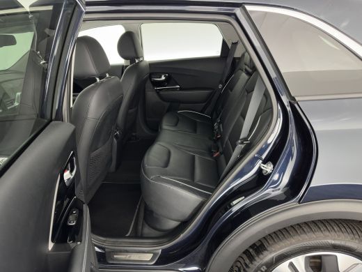 Kia e-Niro ExecutiveLine 64 kWh [ 3-Fase ] {SOH-100%} (INCL-BTW)  Aut.*HEATPUMP | LEATHER | FULL-LED | NAVI-... ActivLease financial lease